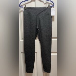 Nike Sparkly Black Leopard Print Leggings size M